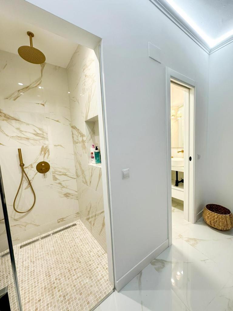 Appartamento Apartamento En El Centro De Málaga Esterno foto